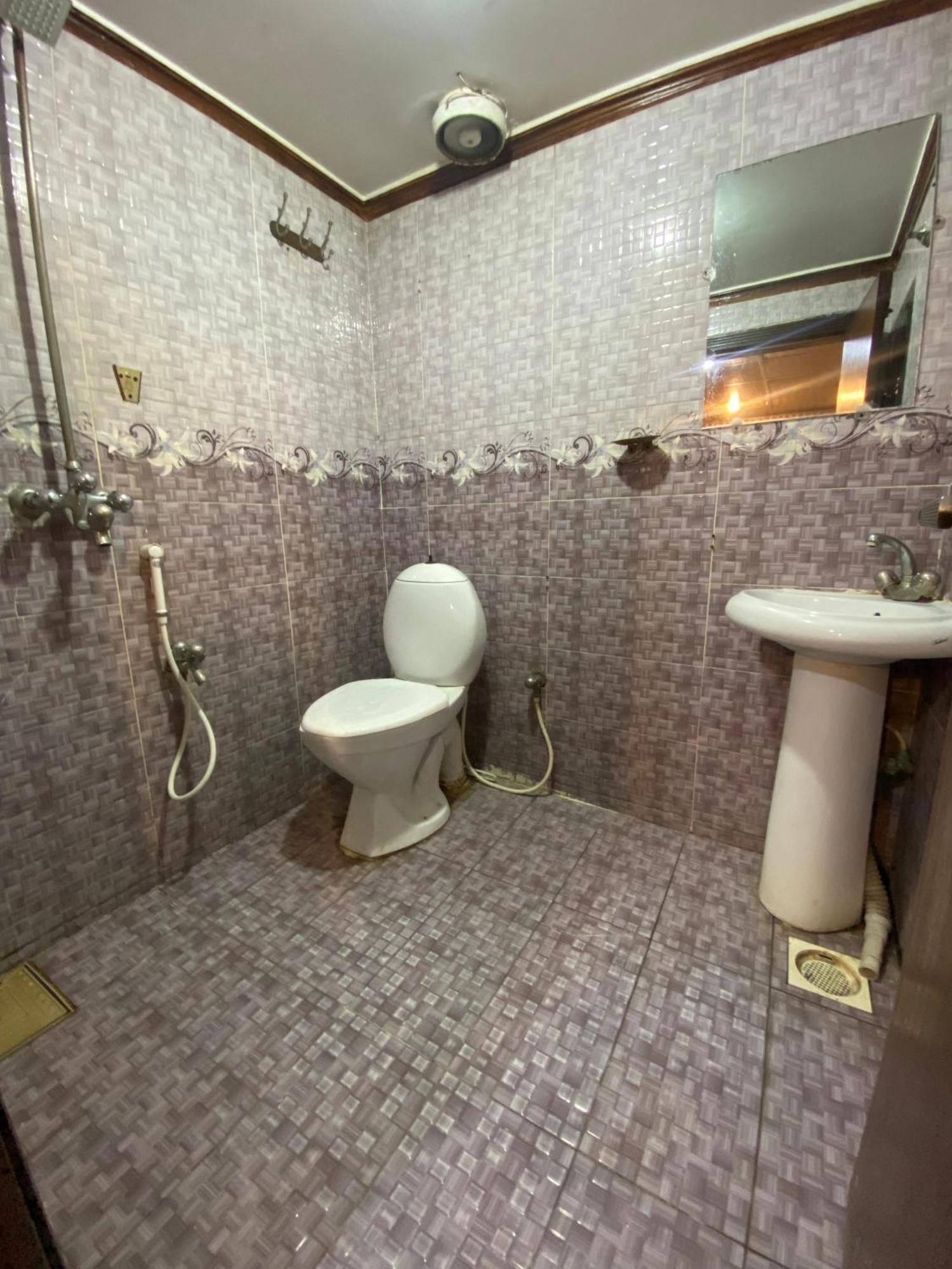 Baoo Jee Hotel Islamabad Rawalpindi Ngoại thất bức ảnh
